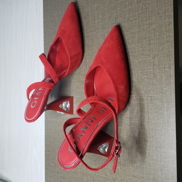 Gianni Bini Tallia Red Suede Asymmetrical Jewel Embellished Pumps SZ 6.5‎ NEW - Picture 4 of 9